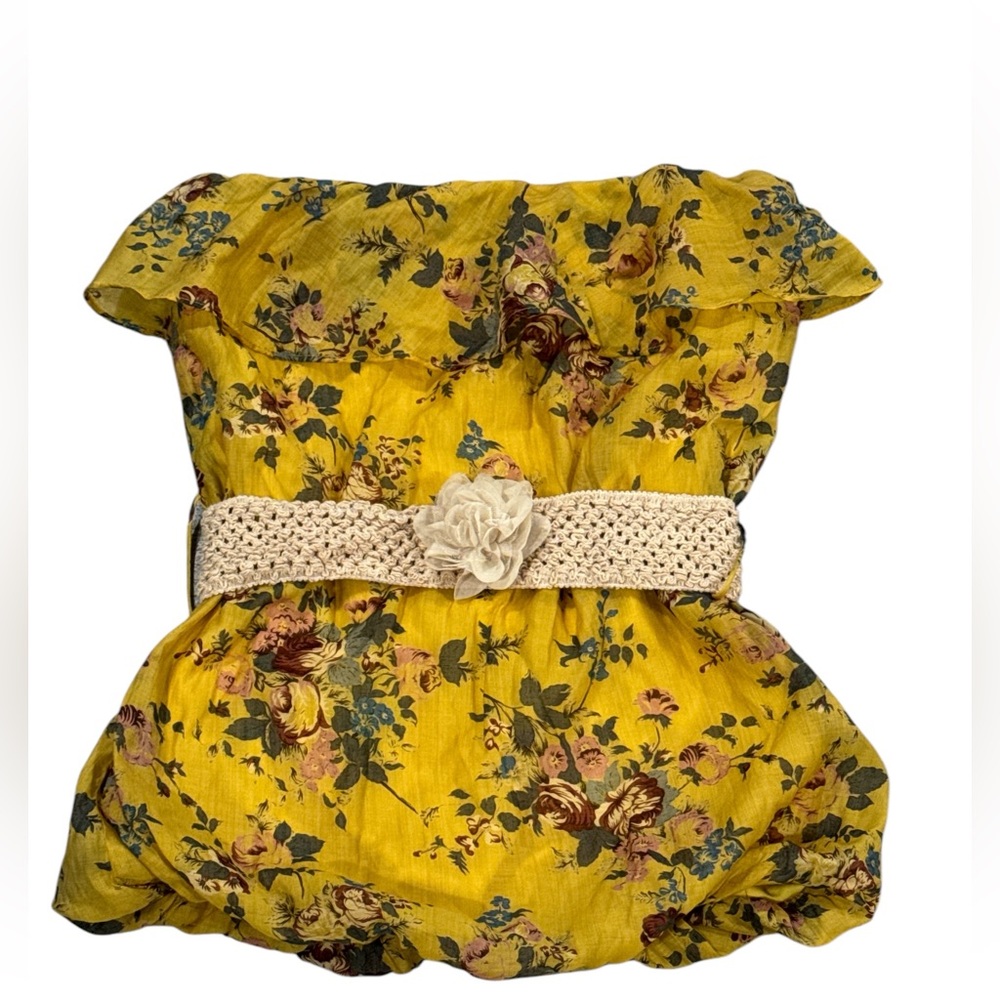 Ruffle Tube Top ๐ผ๐ป - Picture 2 of 8